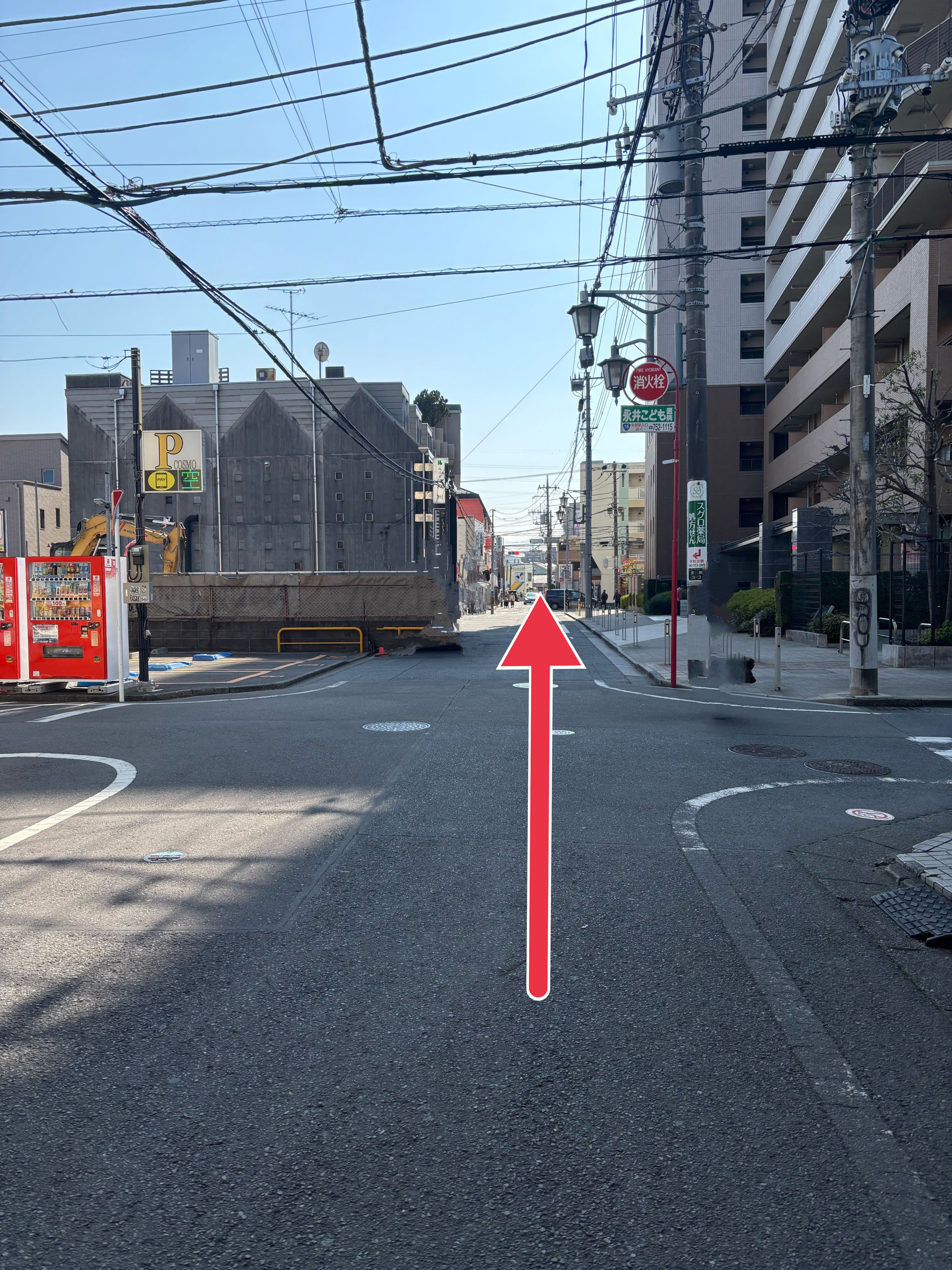 一つ目の交差点の写真