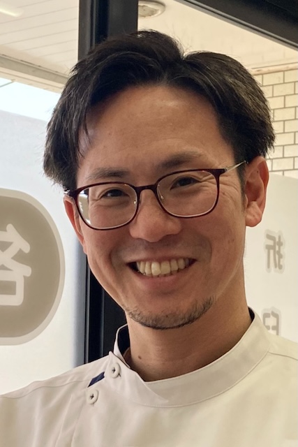 院長 鈴木泰二